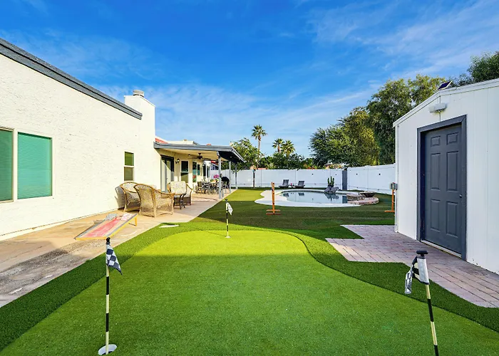 Pool, Putting & Games: Home!