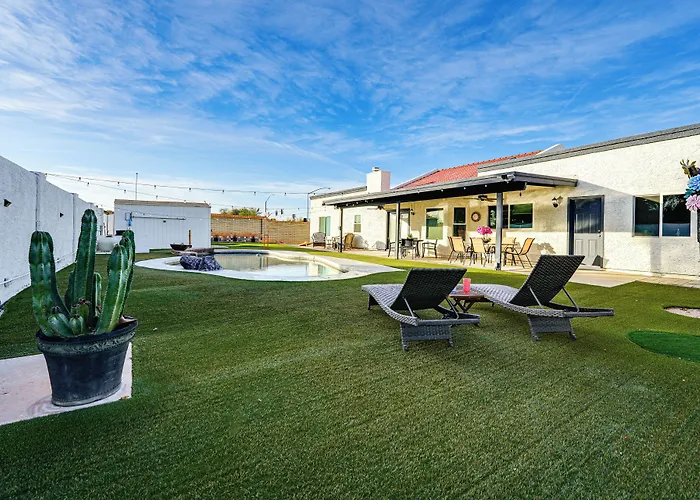 Pool, Putting & Games: Home!